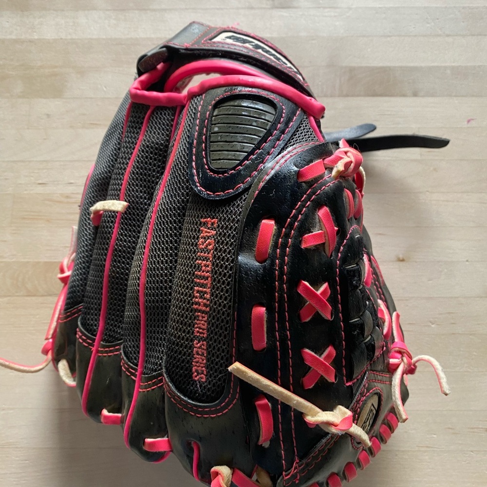 Size 11 girls leftie softball mitt